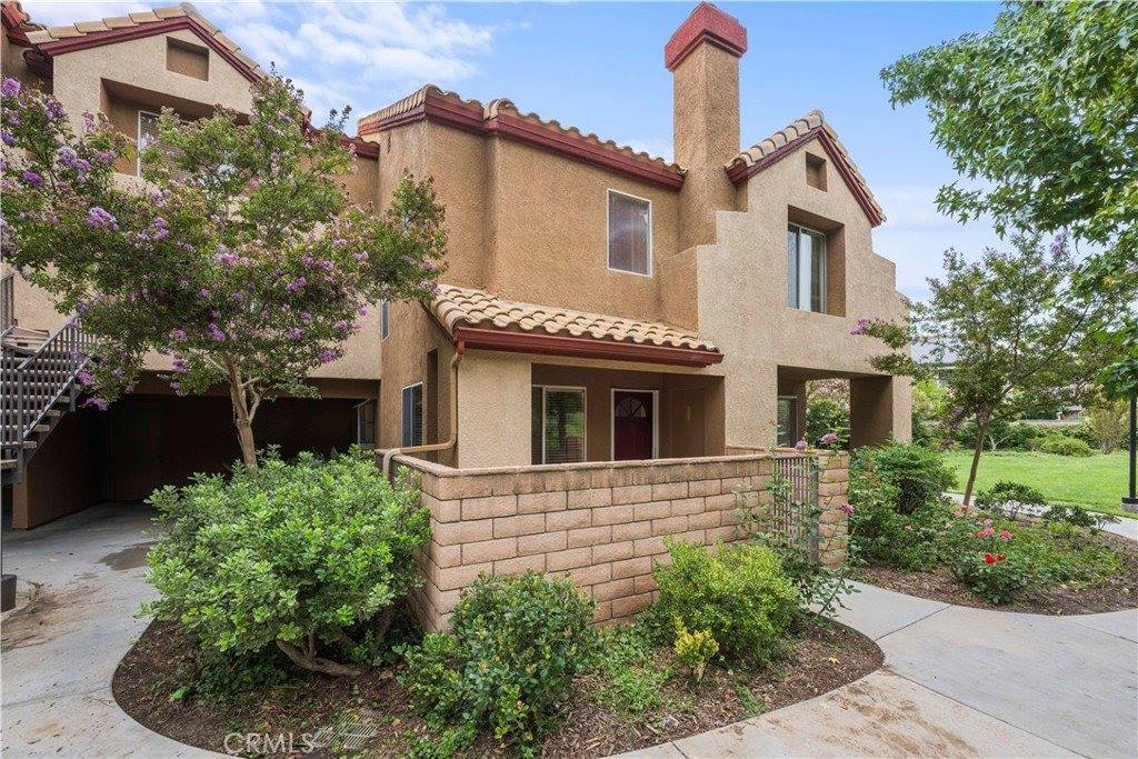 22633 Copper Hill Drive, Saugus, CA 91350