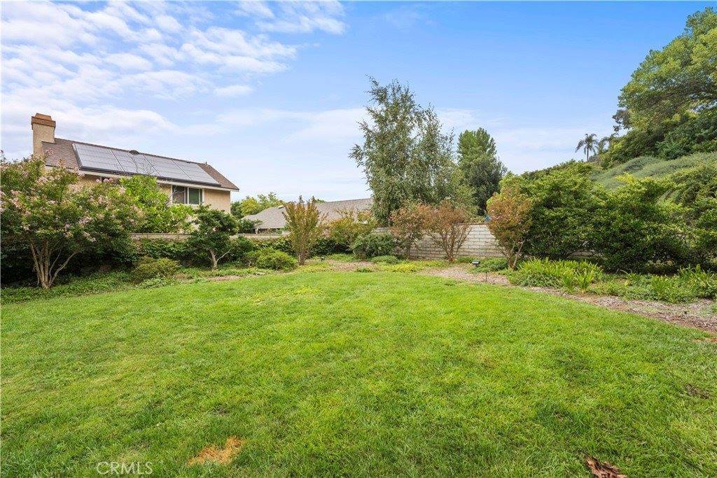 22633 Copper Hill Drive, Saugus, CA 91350