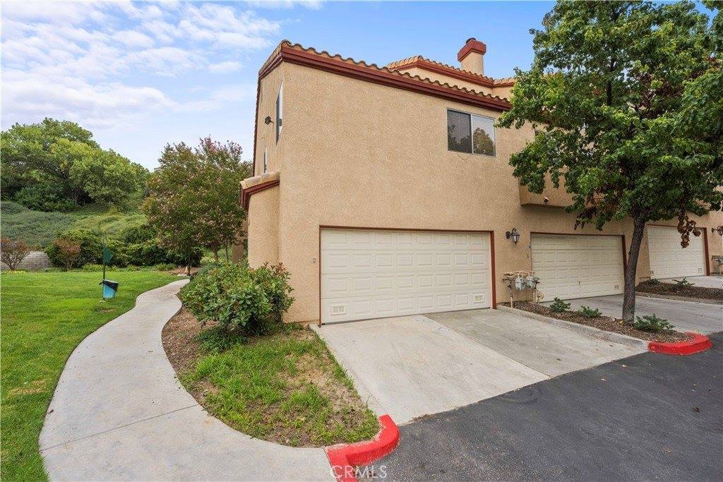 22633 Copper Hill Drive, Saugus, CA 91350