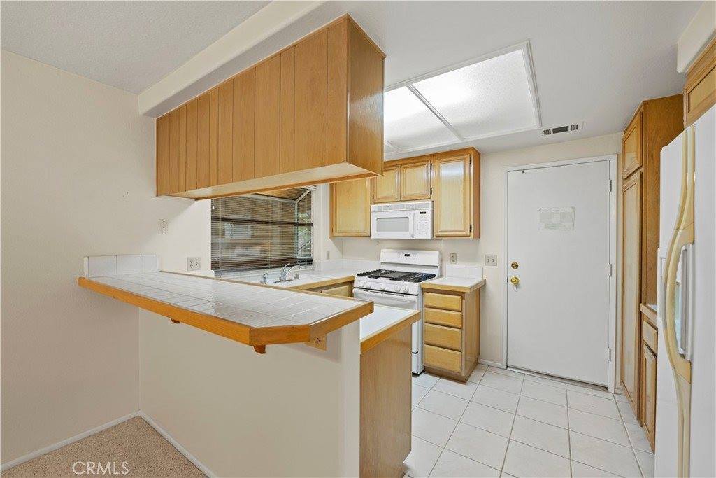 22633 Copper Hill Drive, Saugus, CA 91350