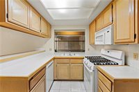 22633 Copper Hill Drive, Saugus, CA 91350