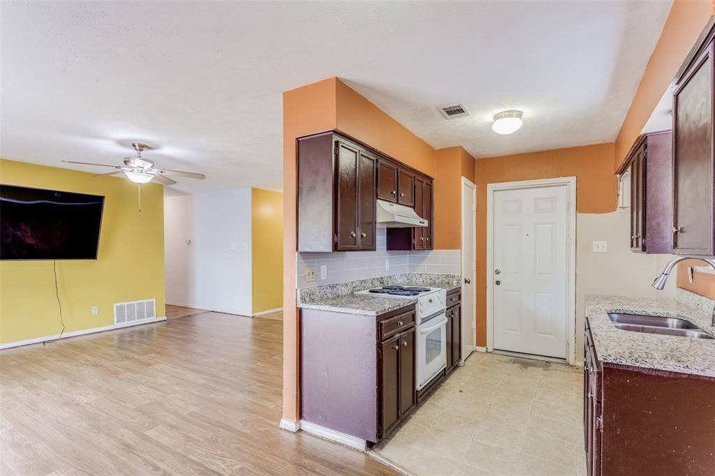 3323 Oriole Lane, Denton, TX 76209