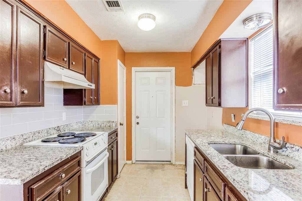 3323 Oriole Lane, Denton, TX 76209