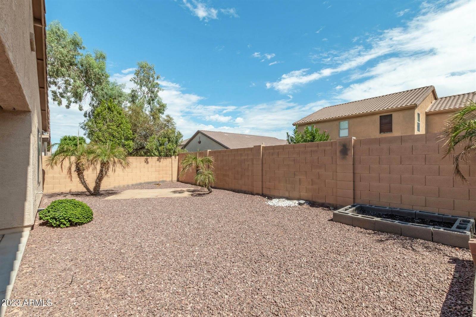 33009 North Quarry Hills Drive, San Tan Valley, AZ 85143