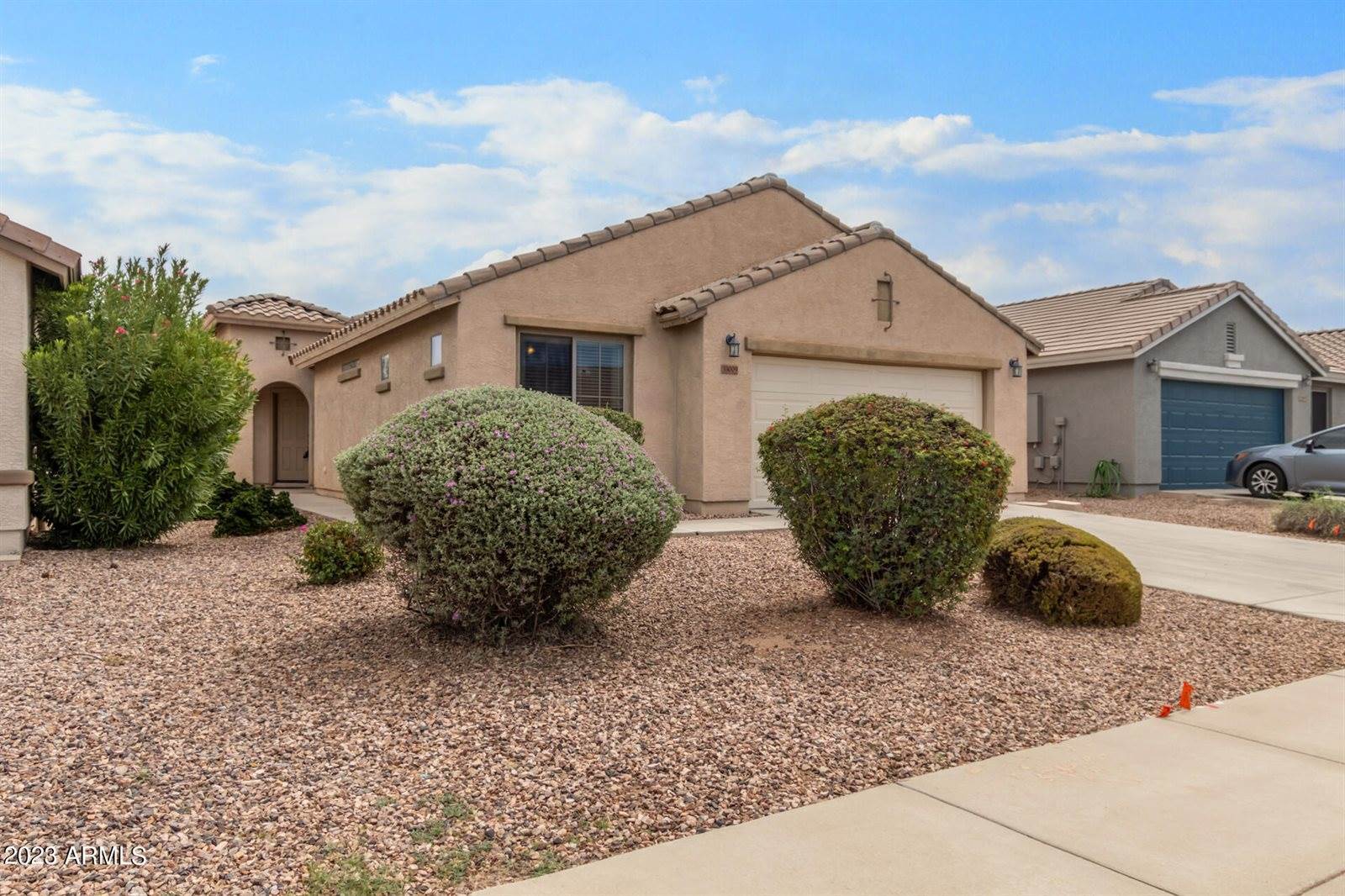 33009 North Quarry Hills Drive, San Tan Valley, AZ 85143