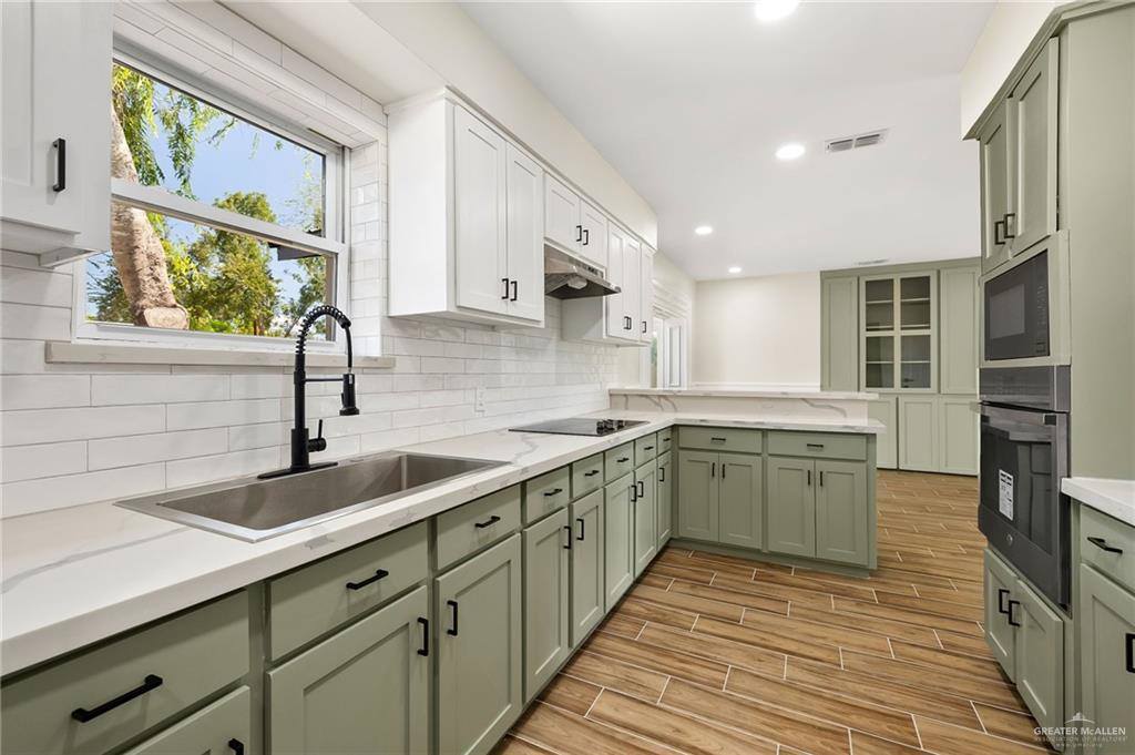 2432 Redwood Avenue, McAllen, TX 78501