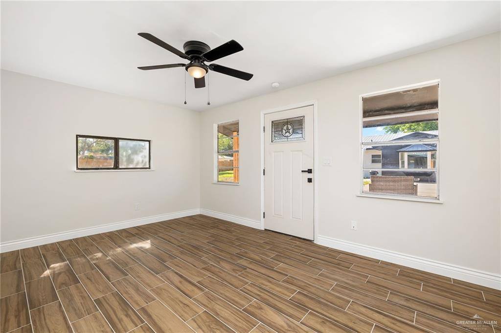 2432 Redwood Avenue, McAllen, TX 78501