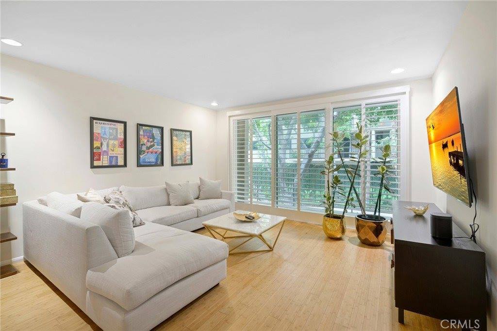 874 Hammond Street, West Hollywood, CA 90069