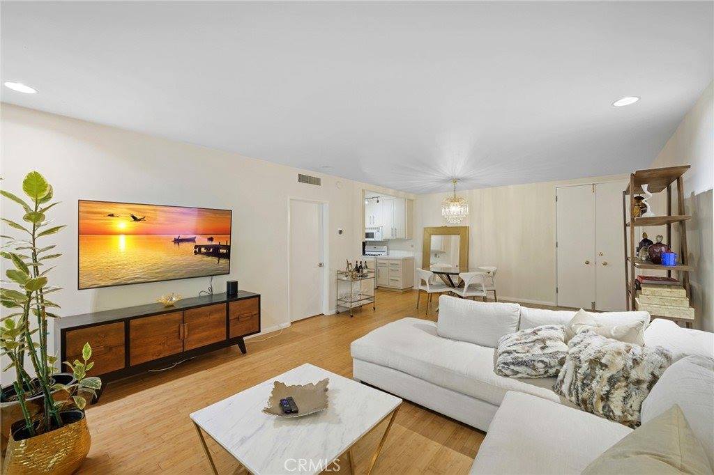 874 Hammond Street, West Hollywood, CA 90069