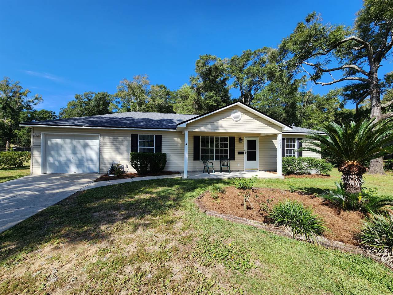 4233 Seminole Trl, Milton, FL 32583