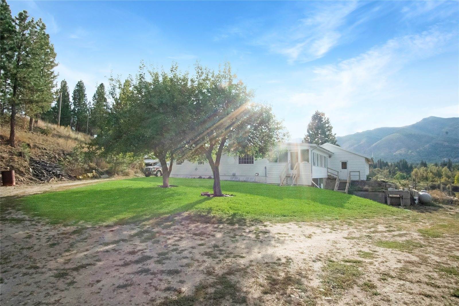 330 Bowman Road, Hamilton, MT 59840