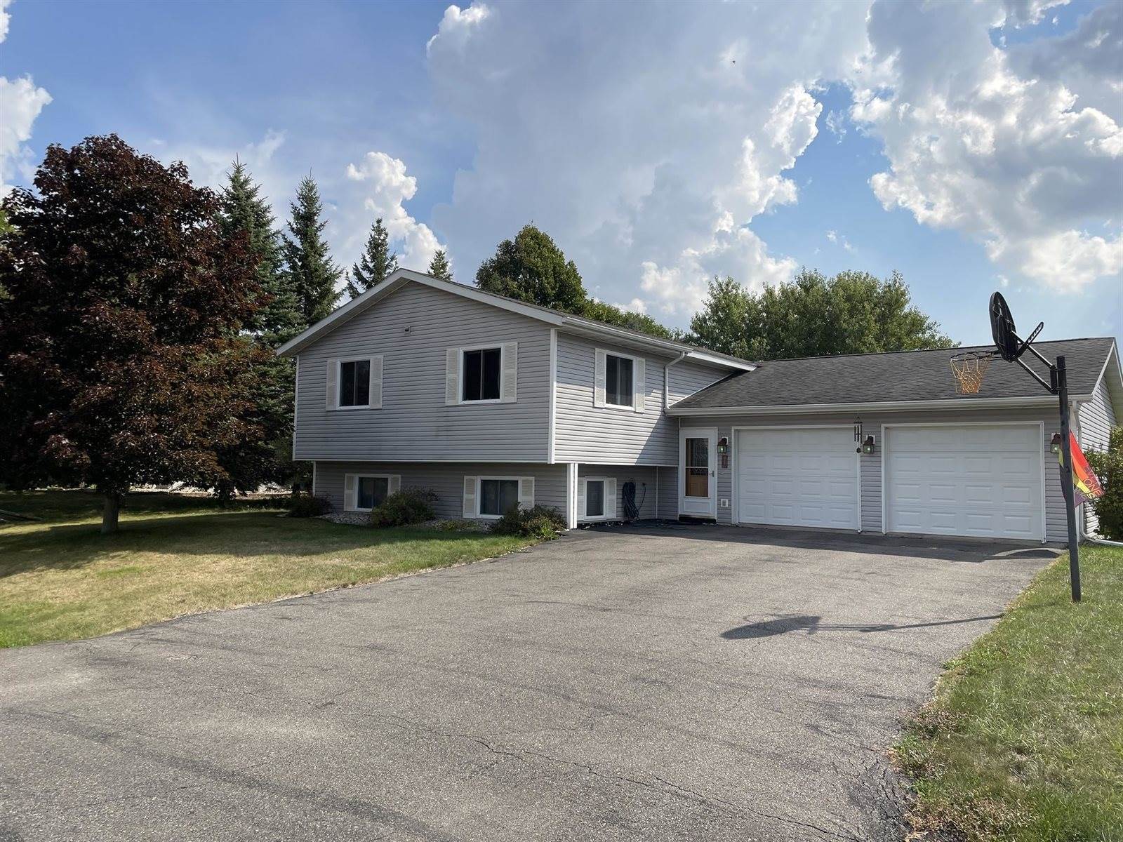 612 W 11th Street, Marshfield, WI 54449