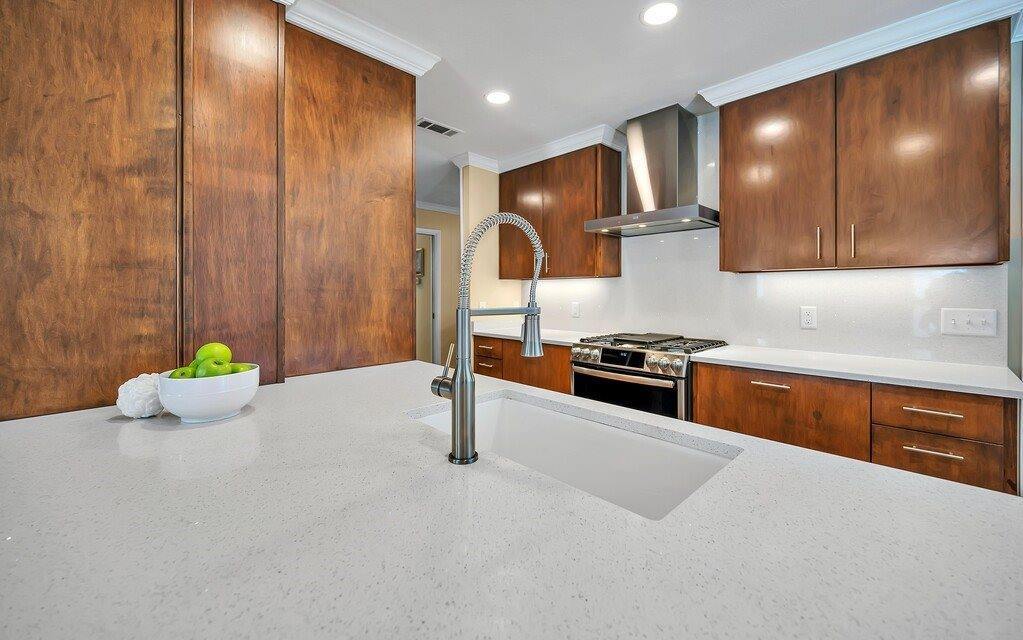 5513 Lake Jackson Drive, Waco, TX 76710