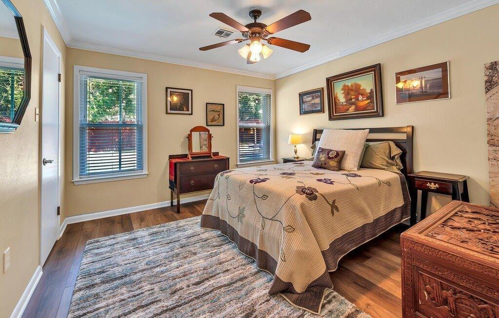 5513 Lake Jackson Drive, Waco, TX 76710