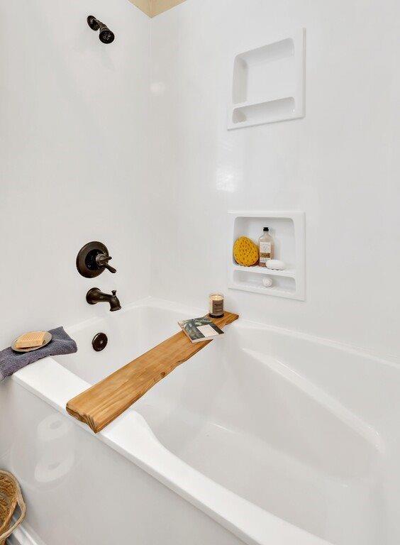 5513 Lake Jackson Drive, Waco, TX 76710