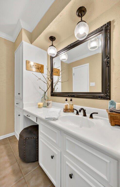 5513 Lake Jackson Drive, Waco, TX 76710