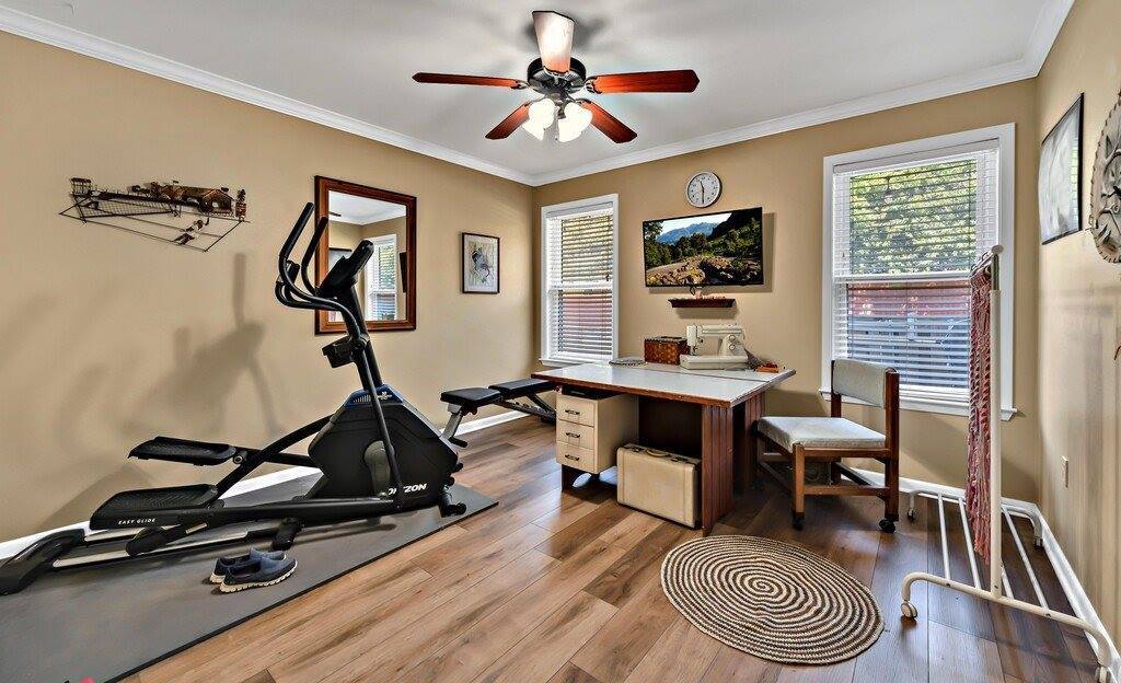 5513 Lake Jackson Drive, Waco, TX 76710