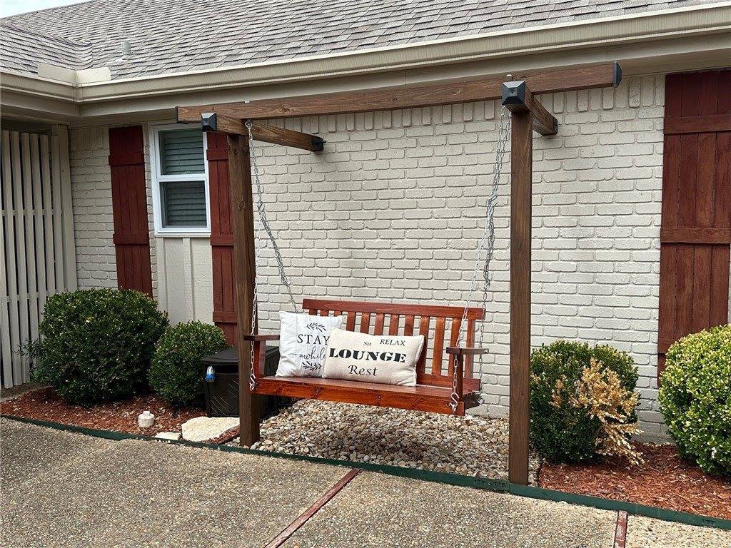 5513 Lake Jackson Drive, Waco, TX 76710