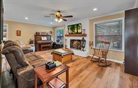 5513 Lake Jackson Drive, Waco, TX 76710