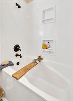 5513 Lake Jackson Drive, Waco, TX 76710