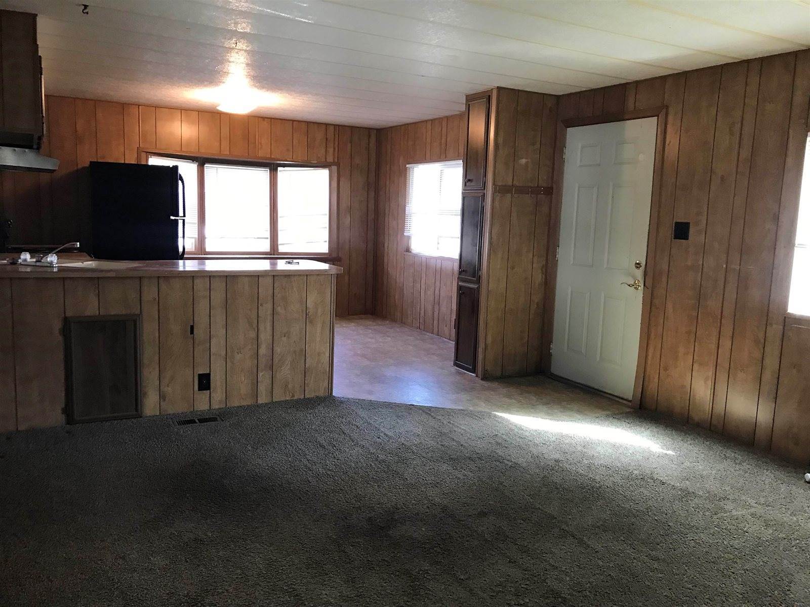2839 Pocatello Ave Trailer #18, American Falls, ID 83211