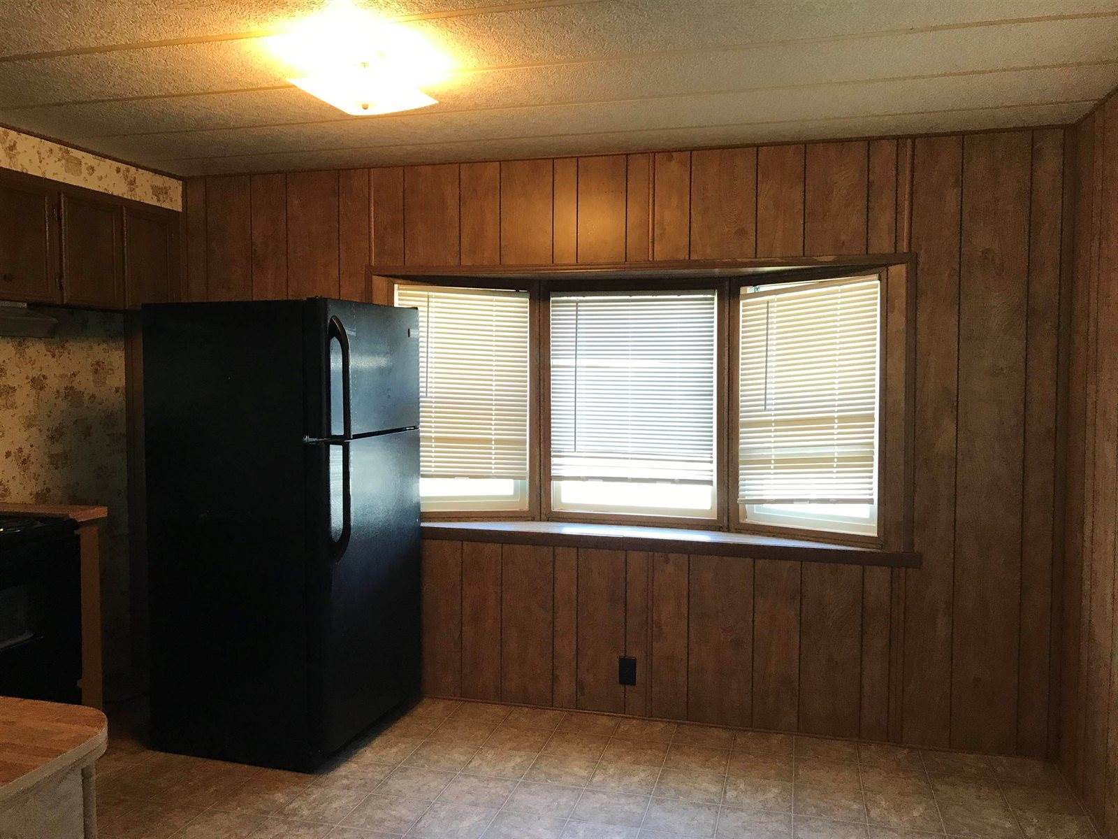 2839 Pocatello Ave Trailer #18, American Falls, ID 83211