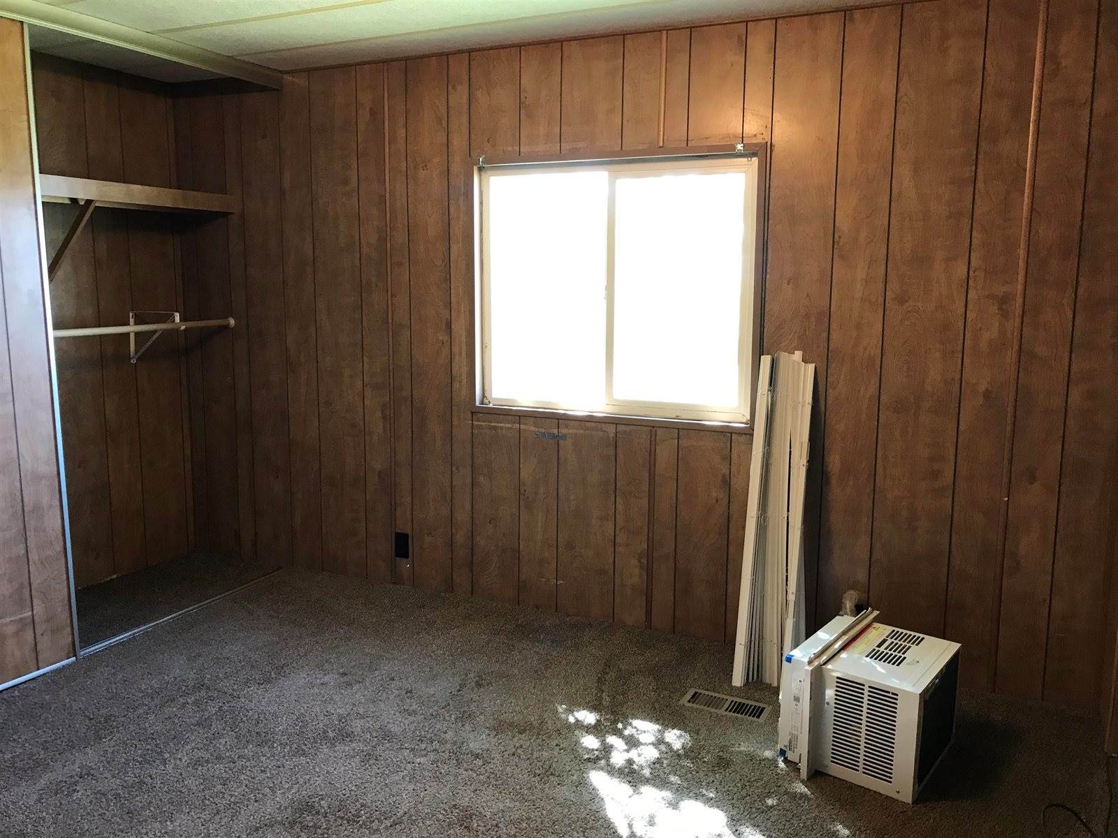 2839 Pocatello Ave Trailer #18, American Falls, ID 83211