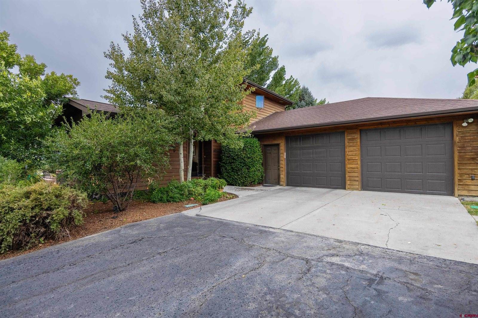 67561 Oakwood Drive, Montrose, CO 81401