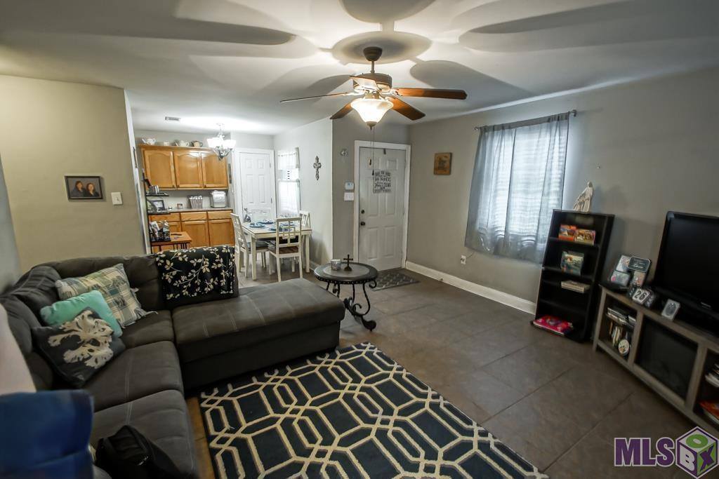 30678 Anderson Dr, Denham Springs, LA 70726