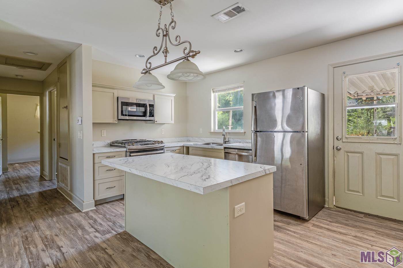 1321 Benton Ln, Denham Springs, LA 70726