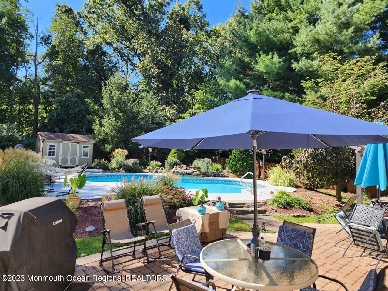 6 Blueberry Lane, Tinton Falls, NJ 07724