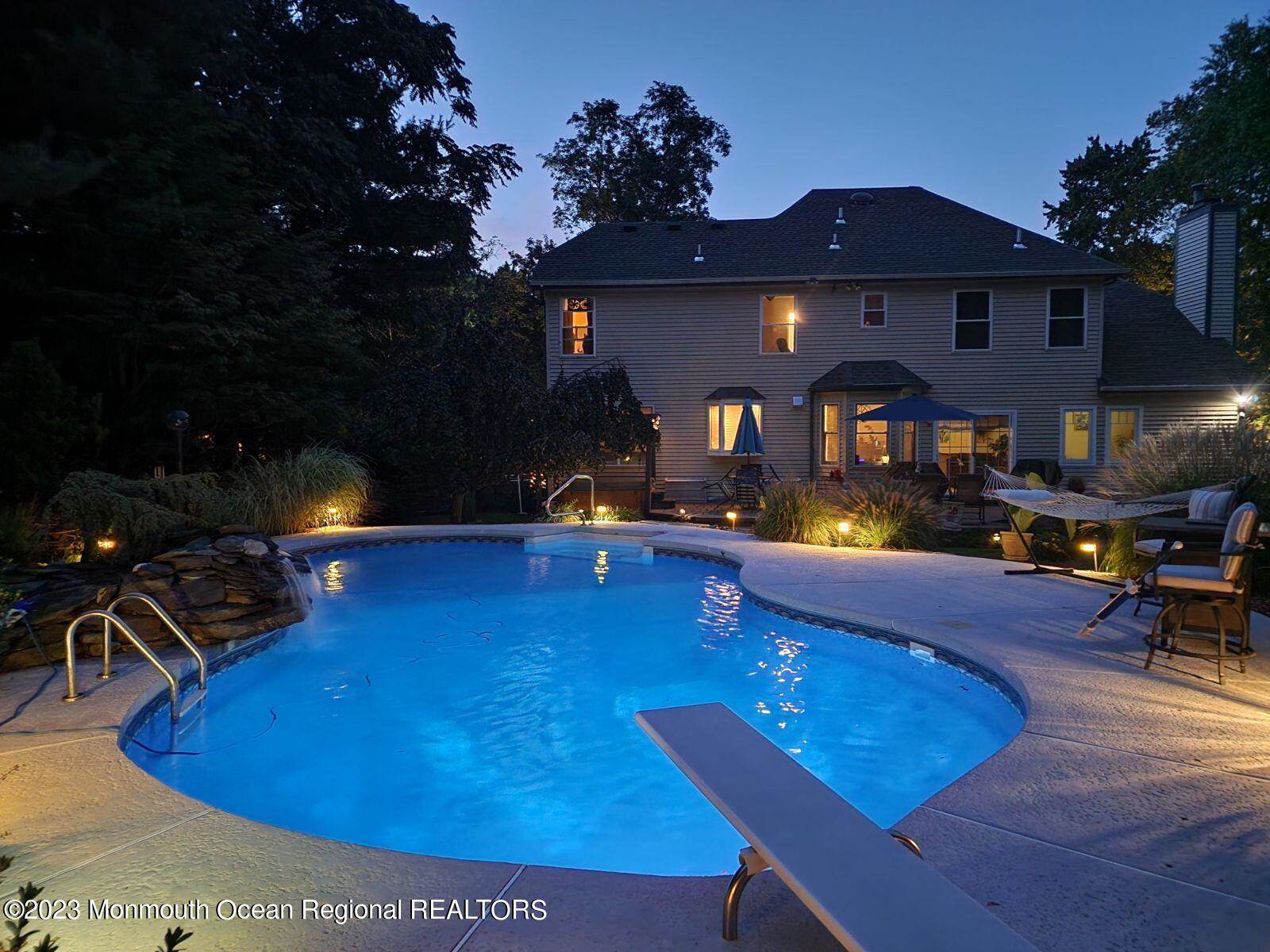 6 Blueberry Lane, Tinton Falls, NJ 07724