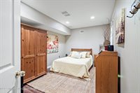 6 Blueberry Lane, Tinton Falls, NJ 07724