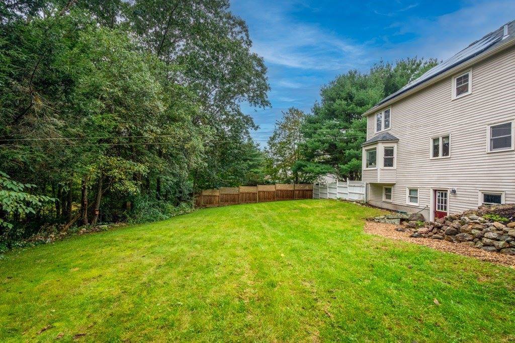 9 Allard Ct, Millville, MA 01529