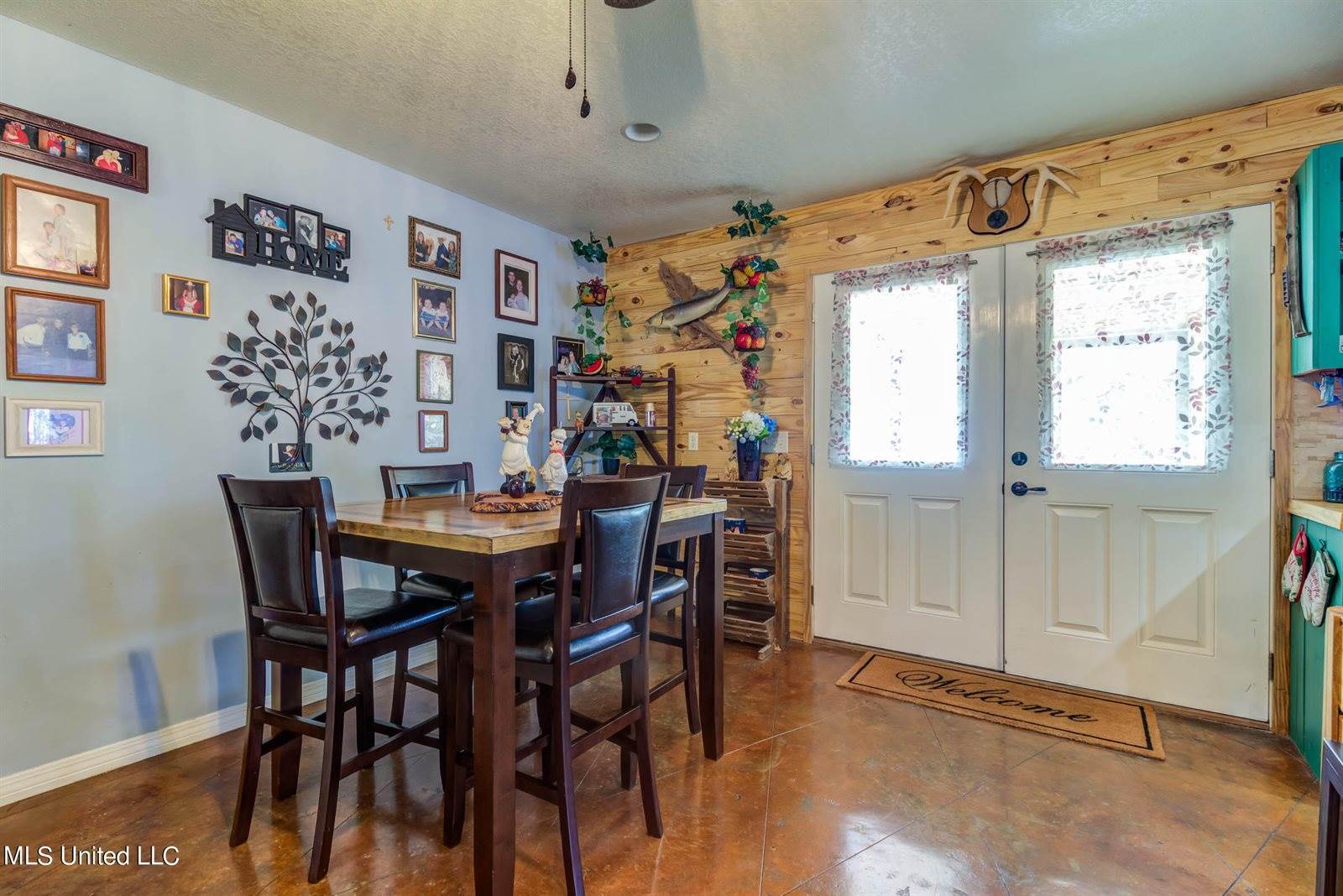 24212 Old Highway 49, Saucier, MS 39574