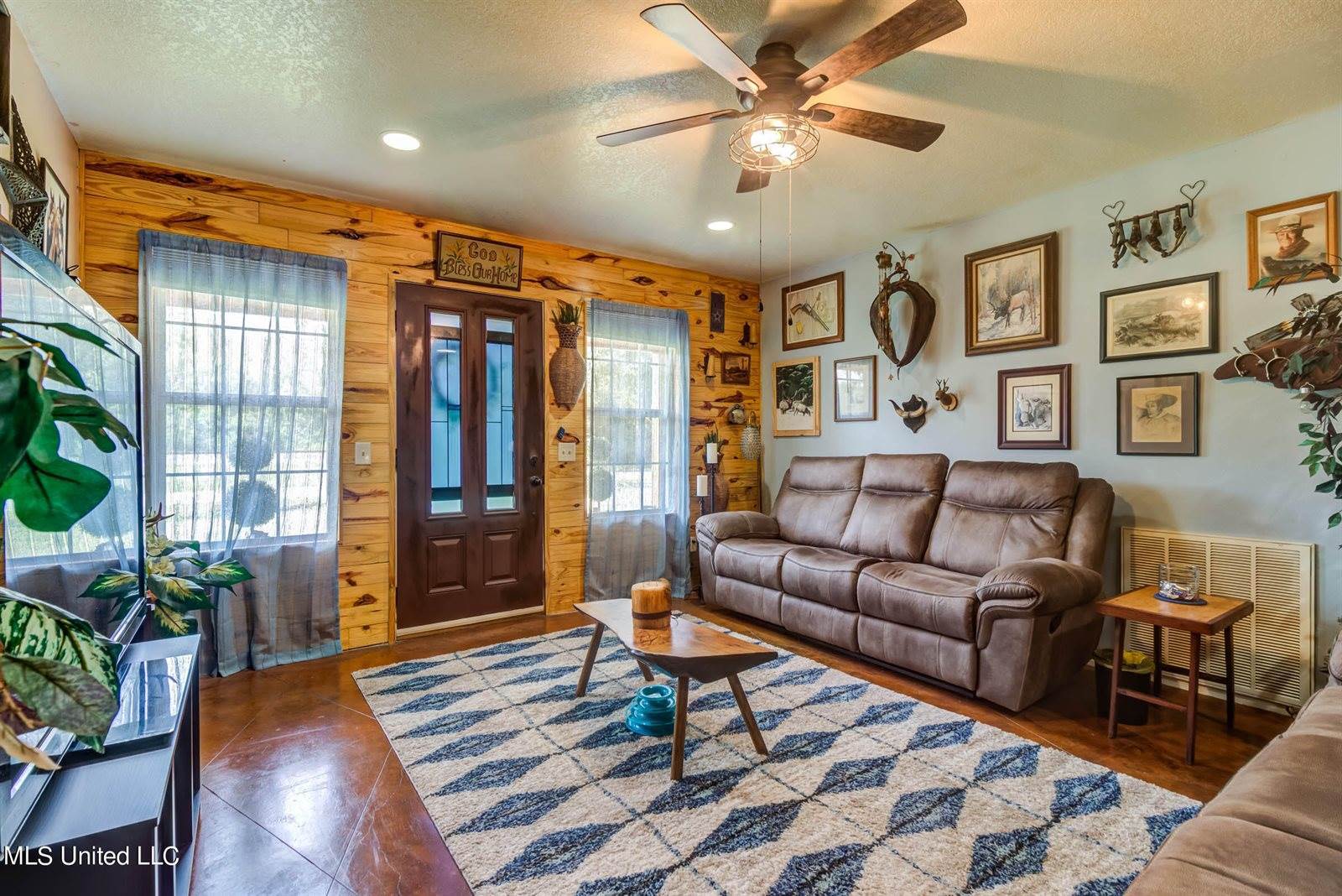 24212 Old Highway 49, Saucier, MS 39574