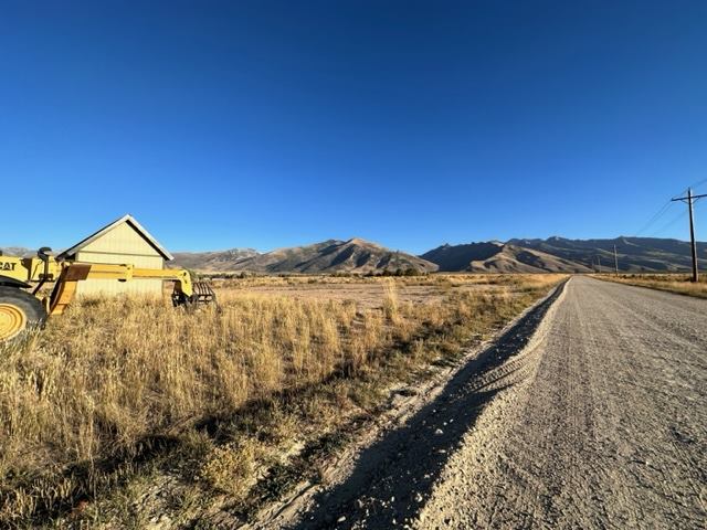 1108 Sunset Lane, Lamoille, NV 89828