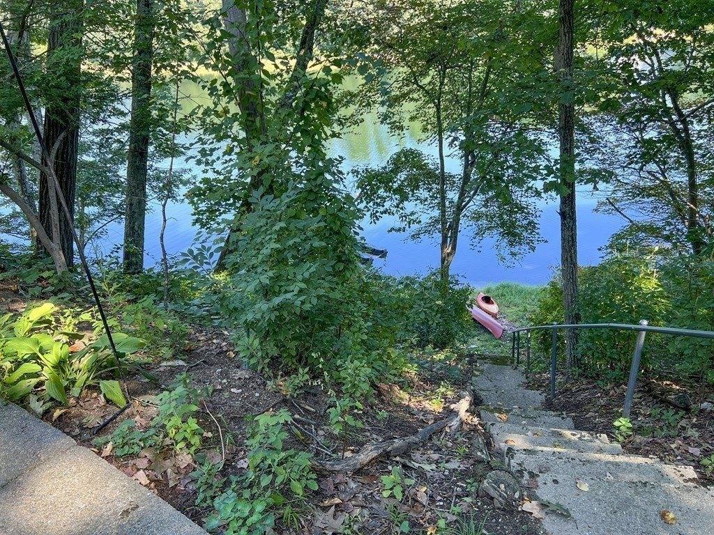 18 Kingsbury Rd, Norfolk, MA 02056
