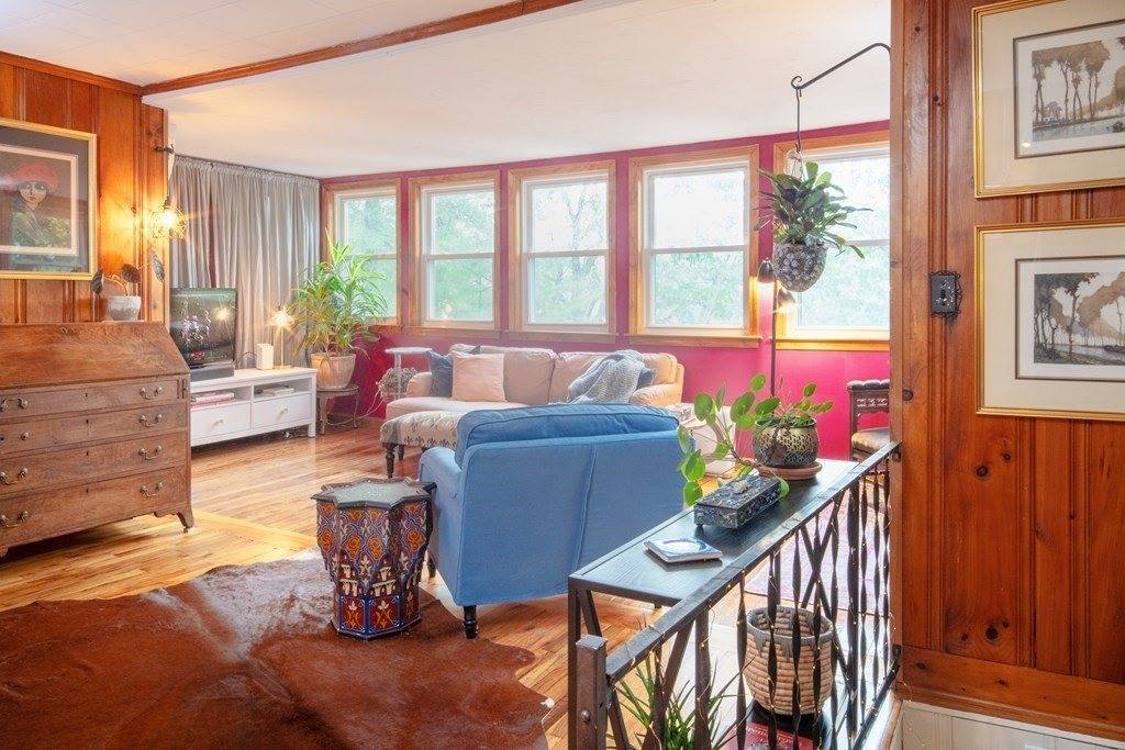 18 Kingsbury Rd, Norfolk, MA 02056