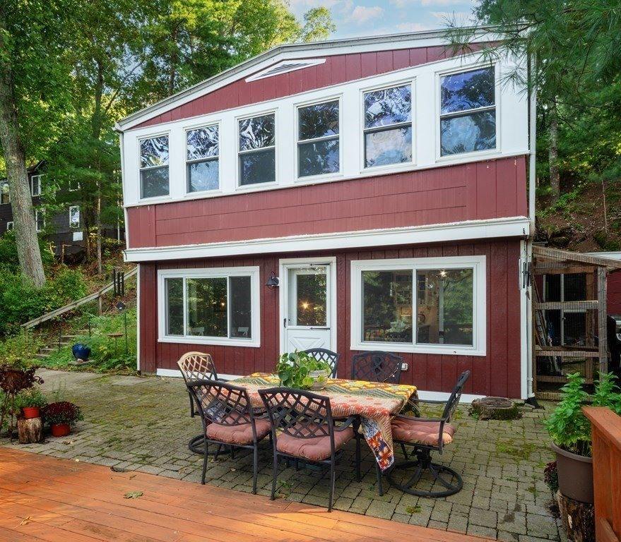 18 Kingsbury Rd, Norfolk, MA 02056