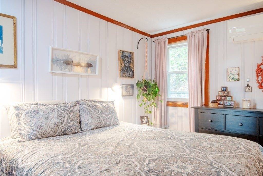 18 Kingsbury Rd, Norfolk, MA 02056