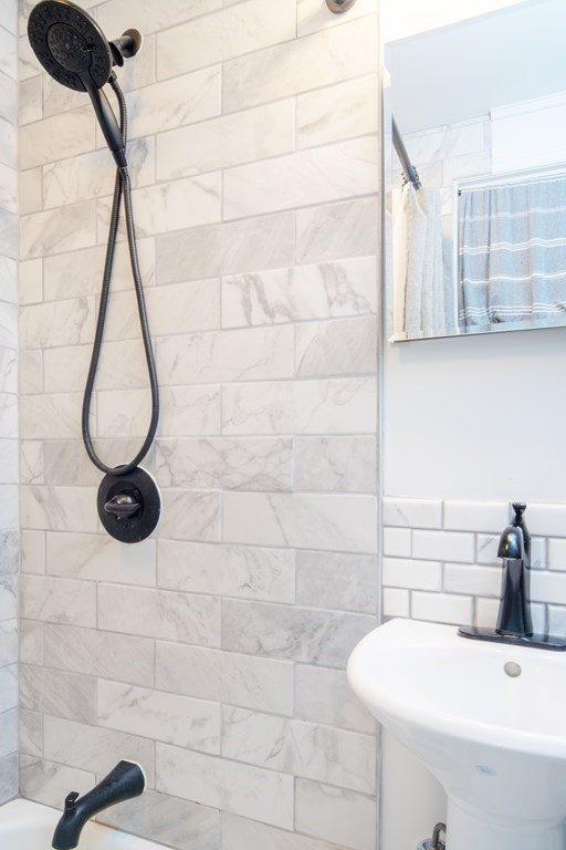 18 Kingsbury Rd, Norfolk, MA 02056