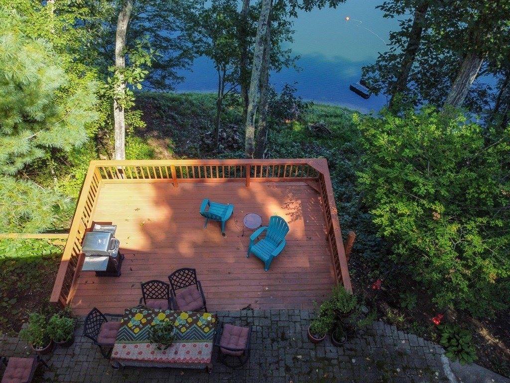 18 Kingsbury Rd, Norfolk, MA 02056