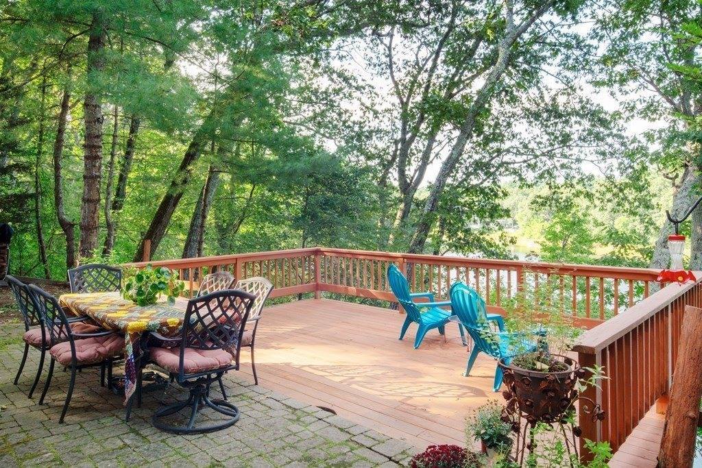 18 Kingsbury Rd, Norfolk, MA 02056