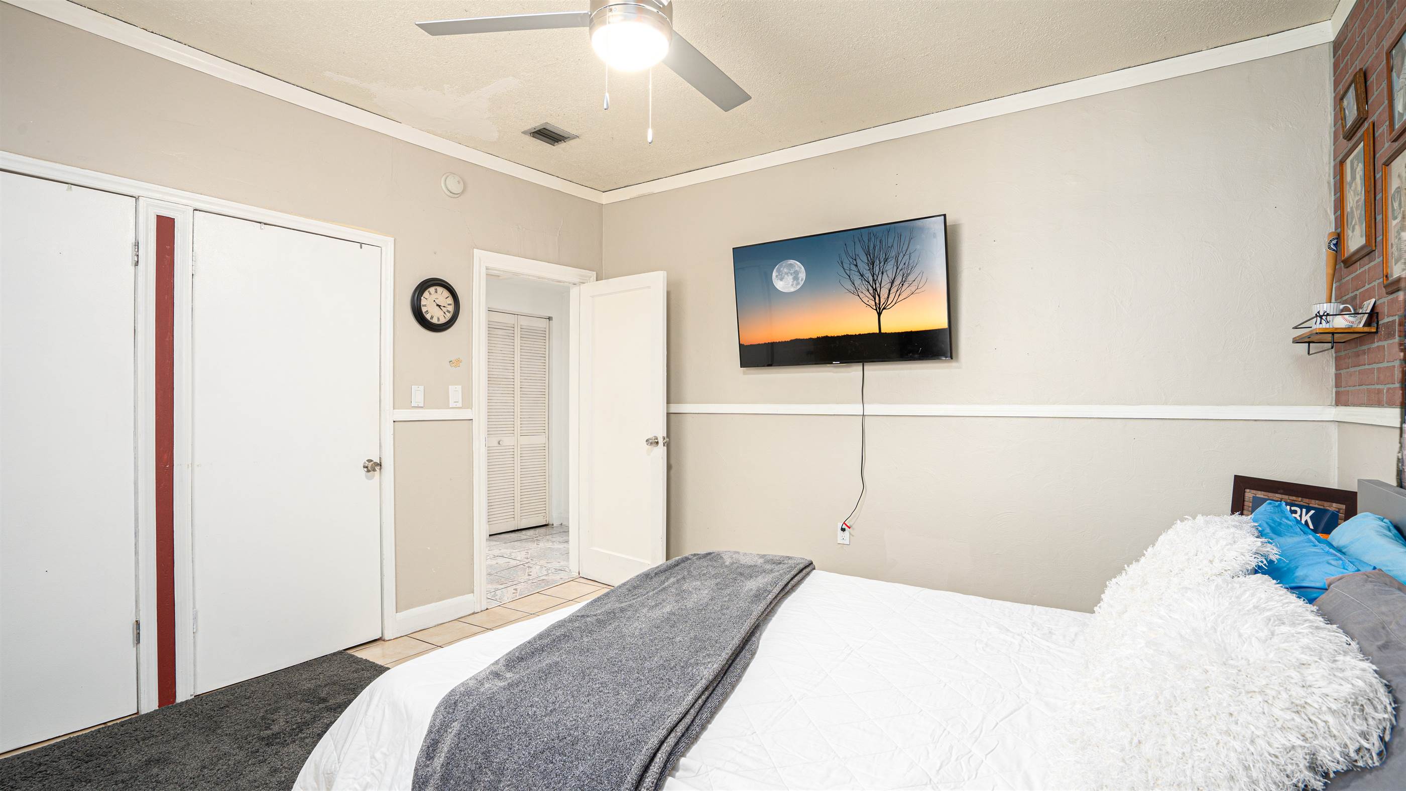 1009 E 23rd Ave, Tampa, FL 33605