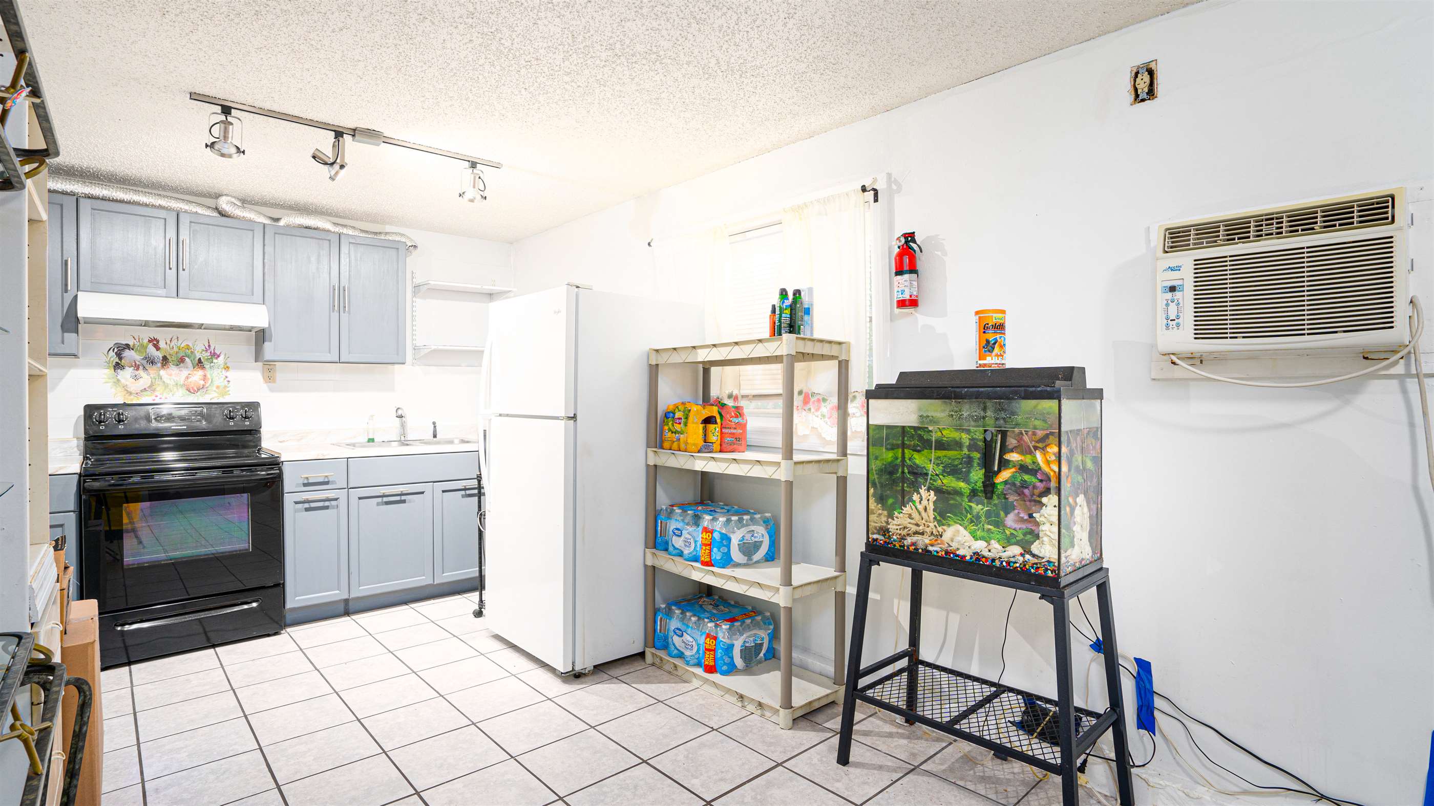 1009 E 23rd Ave, Tampa, FL 33605