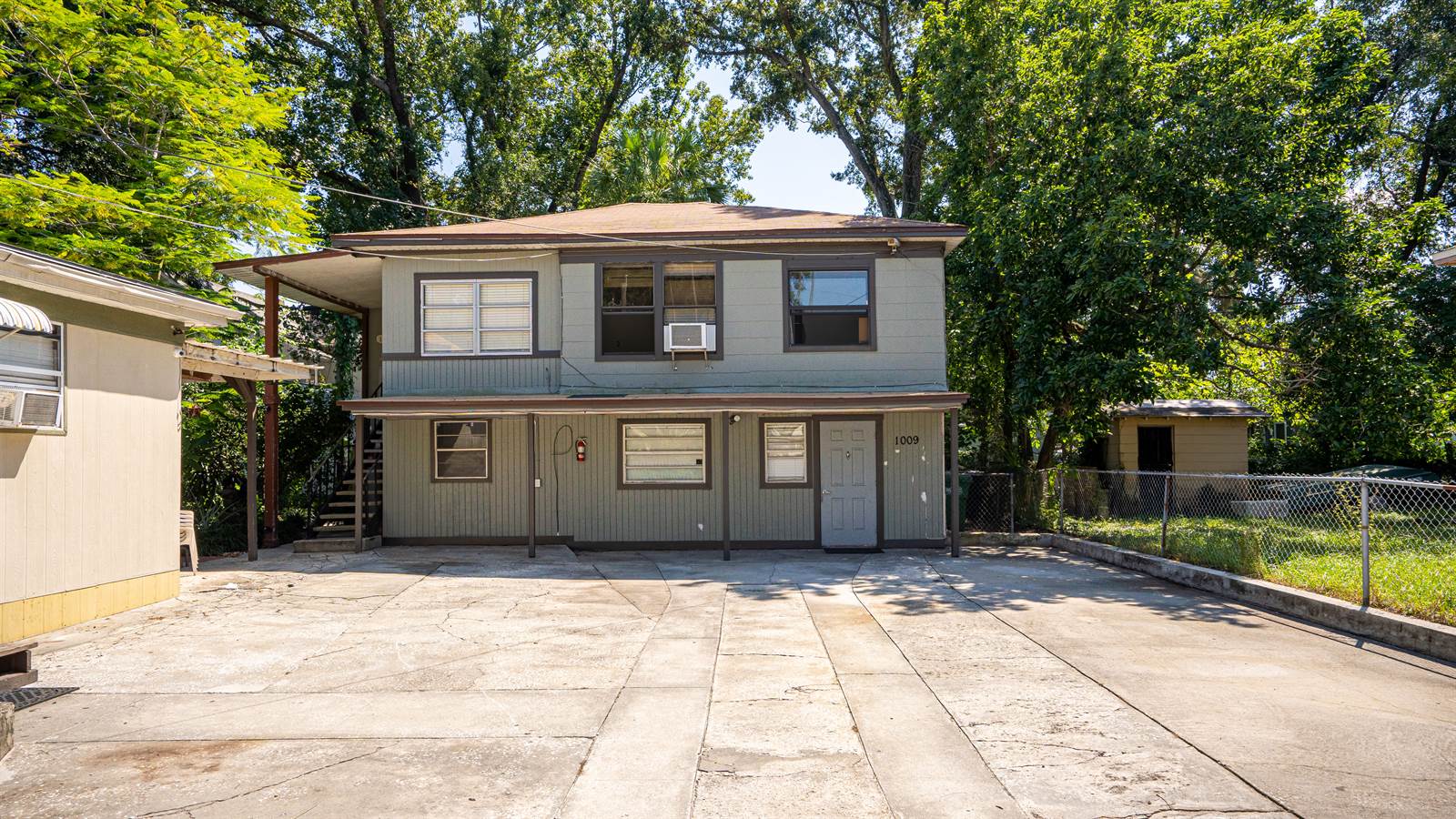 1009 E 23rd Ave, Tampa, FL 33605