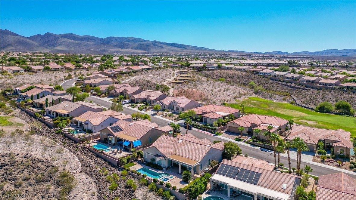 2458 Hardin Ridge Drive, Henderson, NV 89052