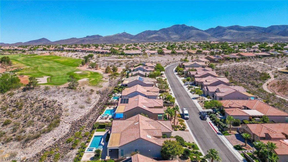 2458 Hardin Ridge Drive, Henderson, NV 89052