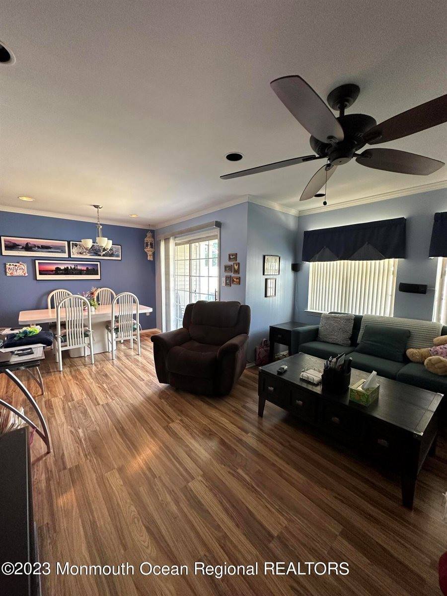 1703 Ridgeview Court, Parlin, NJ 08859